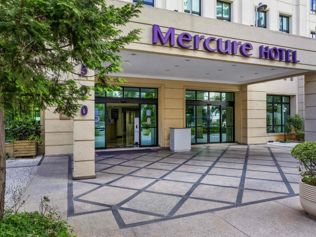 Fachada do Mercure São Paulo Pinheiros